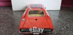 Danbury Mint 1969 Dodge Charger R/T The General Lee 01 Dukes of Hazzard ANIB