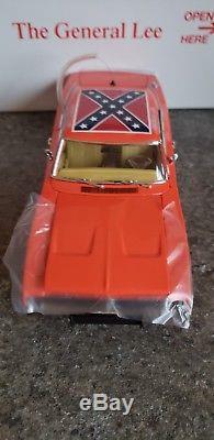 Danbury Mint 1969 Dodge Charger R/T The General Lee 01 Dukes of Hazzard ANIB