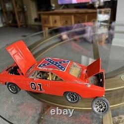 Danbury Mint Dodge Charger Dukes Of Hazard The General Lee 1/24