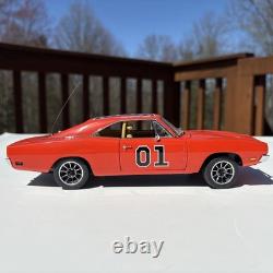 Danbury Mint General Lee 1969 Dodge Charger Diecast Car 124