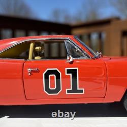 Danbury Mint General Lee 1969 Dodge Charger Diecast Car 124