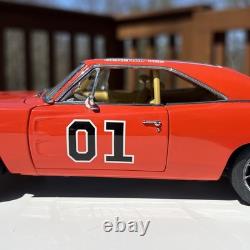 Danbury Mint General Lee 1969 Dodge Charger Diecast Car 124