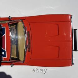 Danbury Mint General Lee 1969 Dodge Charger Diecast Car 124