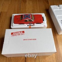 Danbury Mint General Lee 1969 Dodge Charger Diecast Car 124