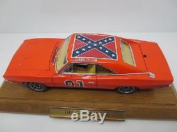 Danbury Mint General Lee 1969 Dodge Charger Dukes of Hazzard 124 Die Cast Car