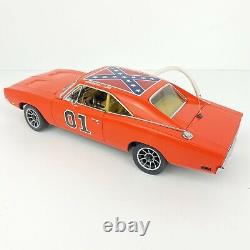 Danbury Mint The General Lee Diecast Metal Car from Dukes of Hazard, With Box