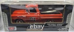 Dukes Hazzard 1958 Chevy Apache Fleetside Pickup Red 1/24 Scale And Knife