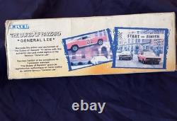 Dukes Of Hazard General Lee Dodge Charger New With Auto From John Bo 125 Scale