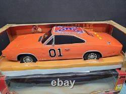 Dukes Of Hazzard 1/18 General Lee 1969 Charger Malibu International 2006