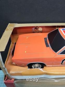 Dukes Of Hazzard 1/18 General Lee 1969 Charger Malibu International 2006