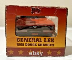 Dukes Of Hazzard 118 General Lee 1969 Charger Malibu International 2006