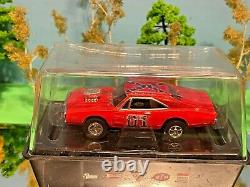 Dukes Of Hazzard, Auto World Slot Car General Lee Charger, X-Traction, Ultra G