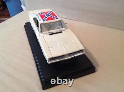 Dukes Of Hazzard Charger White Lightning Version 1/18 Rare Johnny Lightning