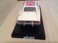 Dukes Of Hazzard Charger White Lightning Version 1/18 Rare Johnny Lightning
