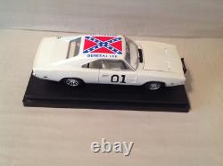 Dukes Of Hazzard Charger White Lightning Version 1/18 Rare Johnny Lightning