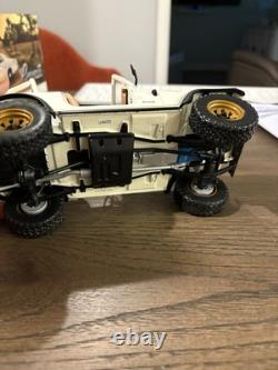 Dukes Of Hazzard Collection 15 Figures, cars, signed