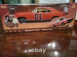 Dukes Of Hazzard GENERAL LEE 118 Scale Joy Ride Die-Cast 1969 Dodge Charger