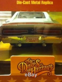 Dukes Of Hazzard General Lee 1/18 Custom White 1969 Dodge Charger Diecast Car
