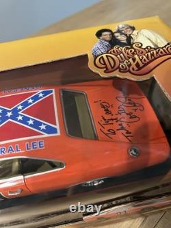 Dukes Of Hazzard Scale 118 General Lee Johnny Lightning? Autographed By Cooter