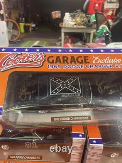 Dukes of Hazard Cooters 125 Blackout Series Wopat Autograph