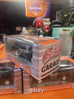 Dukes of Hazard Cooters 125 Blackout Series Wopat Autograph