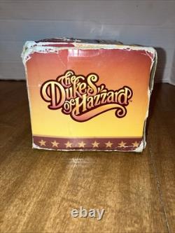 Dukes of Hazzard 1/25 General Lee 1969 Dodge Charger Johnny Lightning Diecast