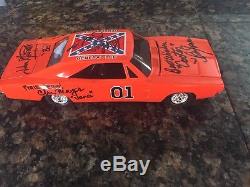 Dukes of Hazzard 1/25 General Lee Signed by 8 Cast Members, Letter, Cast Photo