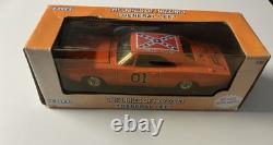 Dukes of Hazzard 125 Die-Cast General Lee Signed John Bo Schneider In Box