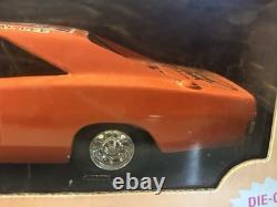 Dukes of Hazzard 125 Die-Cast General Lee Signed John Bo Schneider In Box