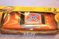 Dukes of Hazzard 1969 Dodge Charger General Lee 1/18 Scale NEEDS BATTERIES