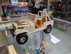 Dukes of Hazzard Daisy Jeep 1/25 With Box and Bubble Vintage Ertl 1981