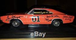 Dukes of Hazzard General Lee 1/18 Signed By 9 Cast Members! FREE SHIPPING