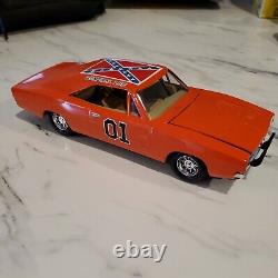 Dukes of Hazzard General Lee 124 scale Ertl MINT hard to find Diecast