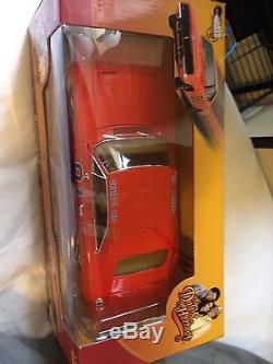Dukes of Hazzard General Lee 1969 Dodge Charger Diecast With Flag