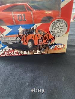 Dukes of Hazzard General Lee American Muscle 124 Scale Ertl Model Kit SIGNED