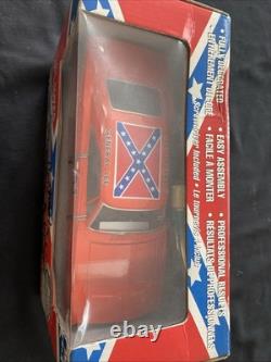 Dukes of Hazzard General Lee American Muscle 124 Scale Ertl Model Kit SIGNED