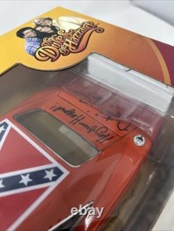 Dukes of Hazzard General Lee Charger 118 Die-Cast Silver Screen COOTER SIGNED