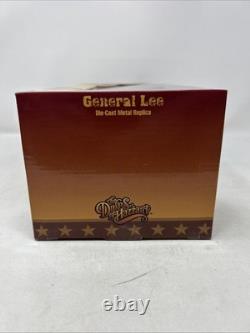 Dukes of Hazzard General Lee Charger 118 Die-Cast Silver Screen COOTER SIGNED