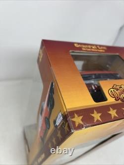 Dukes of Hazzard General Lee Charger 118 Die-Cast Silver Screen COOTER SIGNED