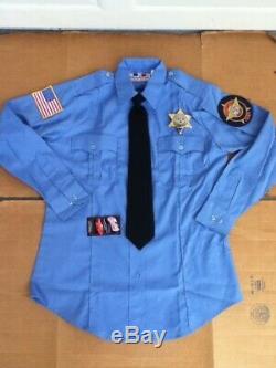 Dukes of Hazzard General Lee Deputy Daisy Duke Shirt Badge Pics withAUTOGRAPHS