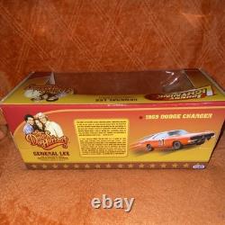 Dukes of Hazzard General Lee Diecast Metal Body Detailed Engine And Interior Ltd