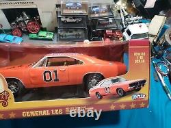 Dukes of Hazzard General Lee JONNY LIGHTING 118 Die-Cast Hazard AUTOGRAPH