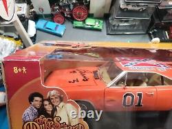 Dukes of Hazzard General Lee JONNY LIGHTING 118 Die-Cast Hazard AUTOGRAPH