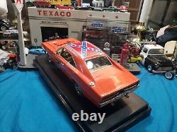 Dukes of Hazzard General Lee JONNY LIGHTING 118 Die-Cast Hazard AUTOGRAPH