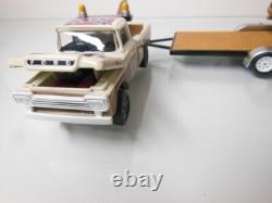Dukes of Hazzard / Johnny Lightning 1969 Charger / 1959 Tow Truck / Hauler 1/64