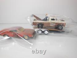 Dukes of Hazzard / Johnny Lightning 1969 Charger / 1959 Tow Truck / Hauler 1/64