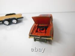 Dukes of Hazzard / Johnny Lightning / Greenlight / Hauler / 1/64 scale