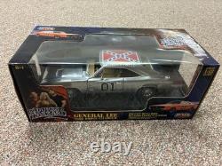 Dukes of Hazzard RARE 1/8th Scale Joyride General Lee Chrome 39181MT New In Box