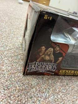 Dukes of Hazzard RARE 1/8th Scale Joyride General Lee Chrome 39181MT New In Box