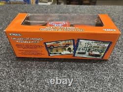 ERTL 1/25 General Lee The Dukes of Hazzard Car 1969 Dodge Charger Diecast Car